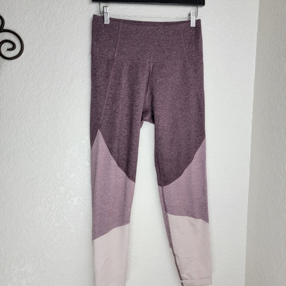Old Navy Leggings - Picture 2 of 10